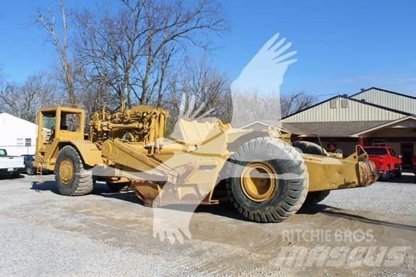 CAT 621F Скрепери