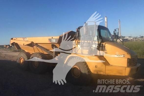 CAT 725 Зчленовані самоскиди