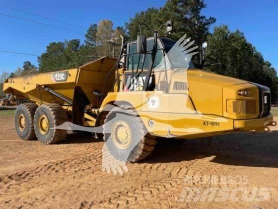 CAT 725C2 Зчленовані самоскиди