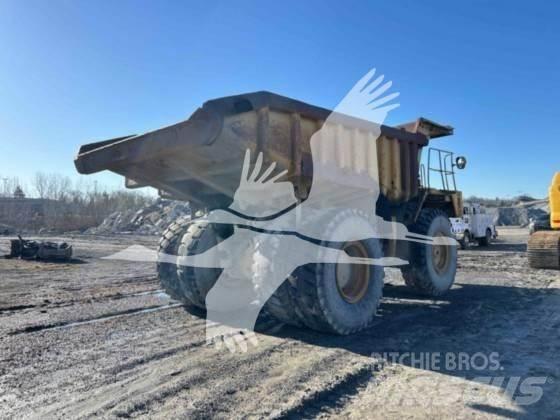 CAT 773B Зчленовані самоскиди