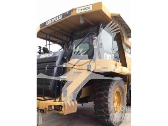 CAT 775F Зчленовані самоскиди