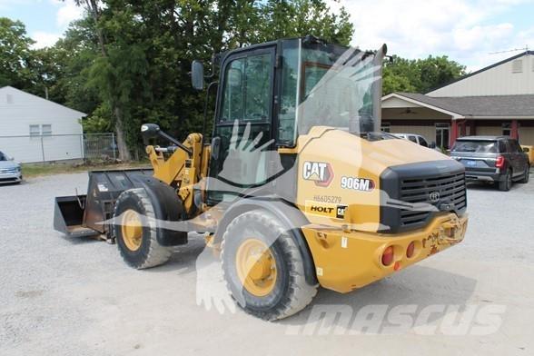 CAT 906M Фронтальні навантажувачі