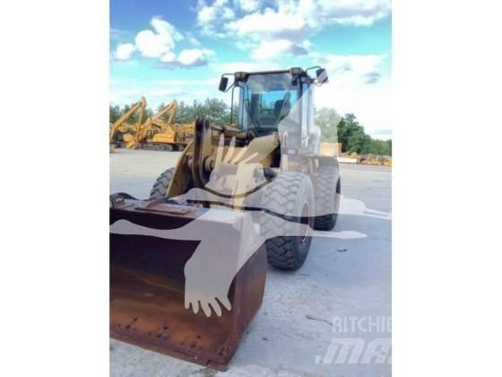 CAT 928G Фронтальні навантажувачі