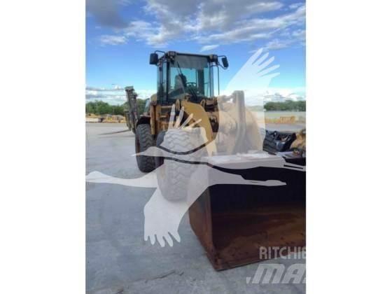 CAT 928G Фронтальні навантажувачі