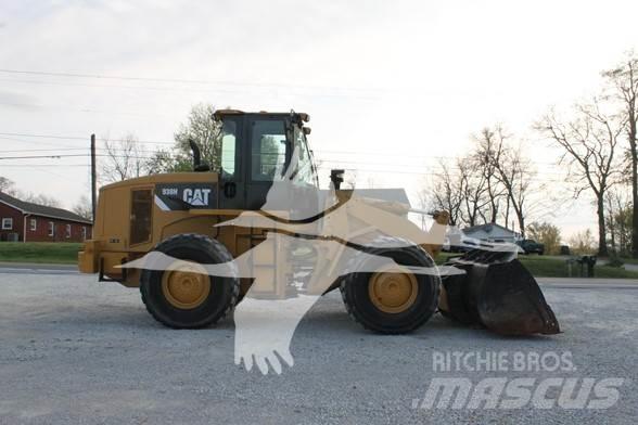 CAT 938H Фронтальні навантажувачі