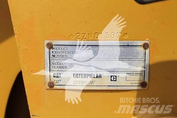 CAT 953C Гусеничні вантажники