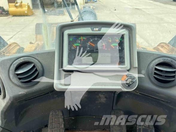 CAT 972M Фронтальні навантажувачі