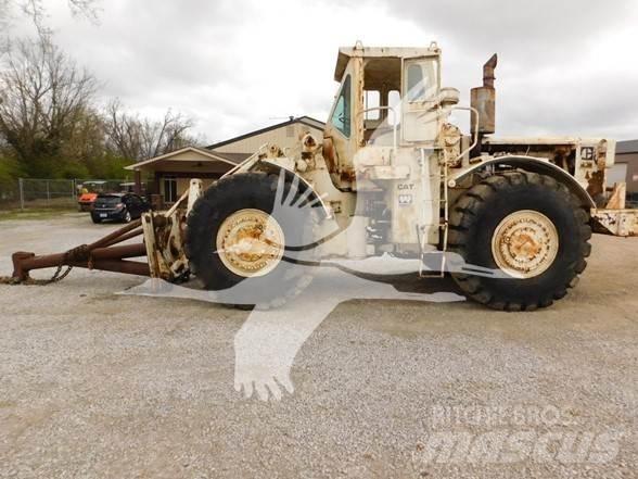 CAT 988 Фронтальні навантажувачі