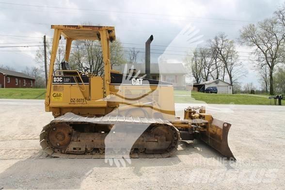 CAT D3C III Гусеничні бульдозери