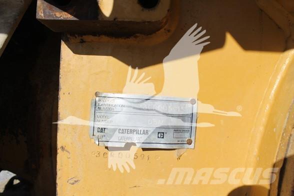 CAT D5M LGP Гусеничні бульдозери