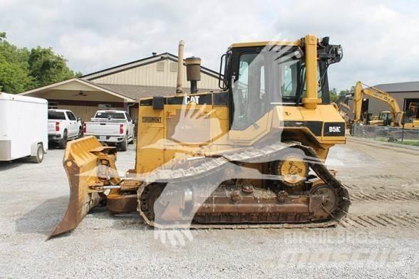 CAT D5M XL Гусеничні бульдозери