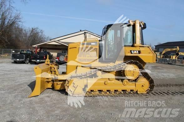 CAT D6N XL Гусеничні бульдозери