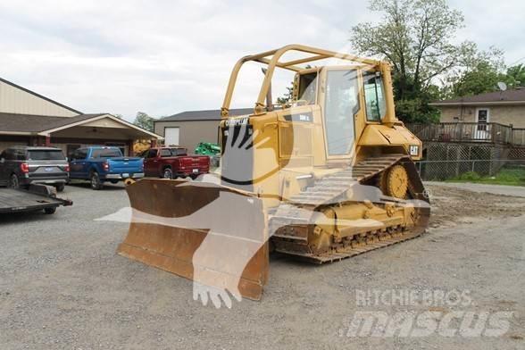 CAT D6N XL Гусеничні бульдозери