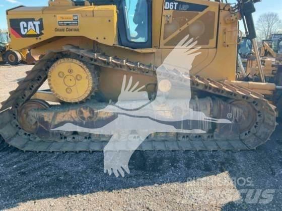 CAT D6T Гусеничні бульдозери