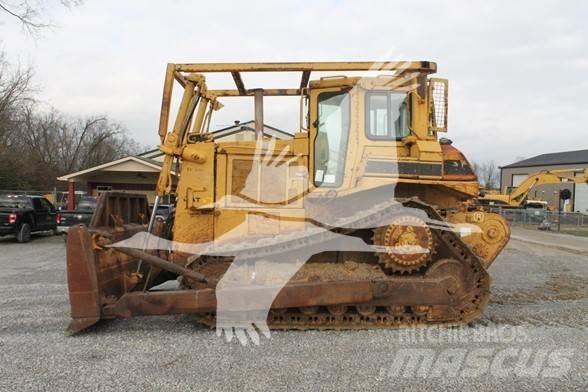 CAT D7H Гусеничні бульдозери