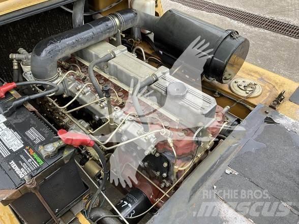 CAT DP50 Дизельні навантажувачі