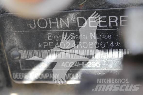 John Deere  Двигуни