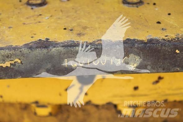 Kobelco SK210 Гусеничні екскаватори