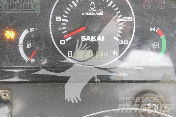 Sakai SW884 Грунтові котки