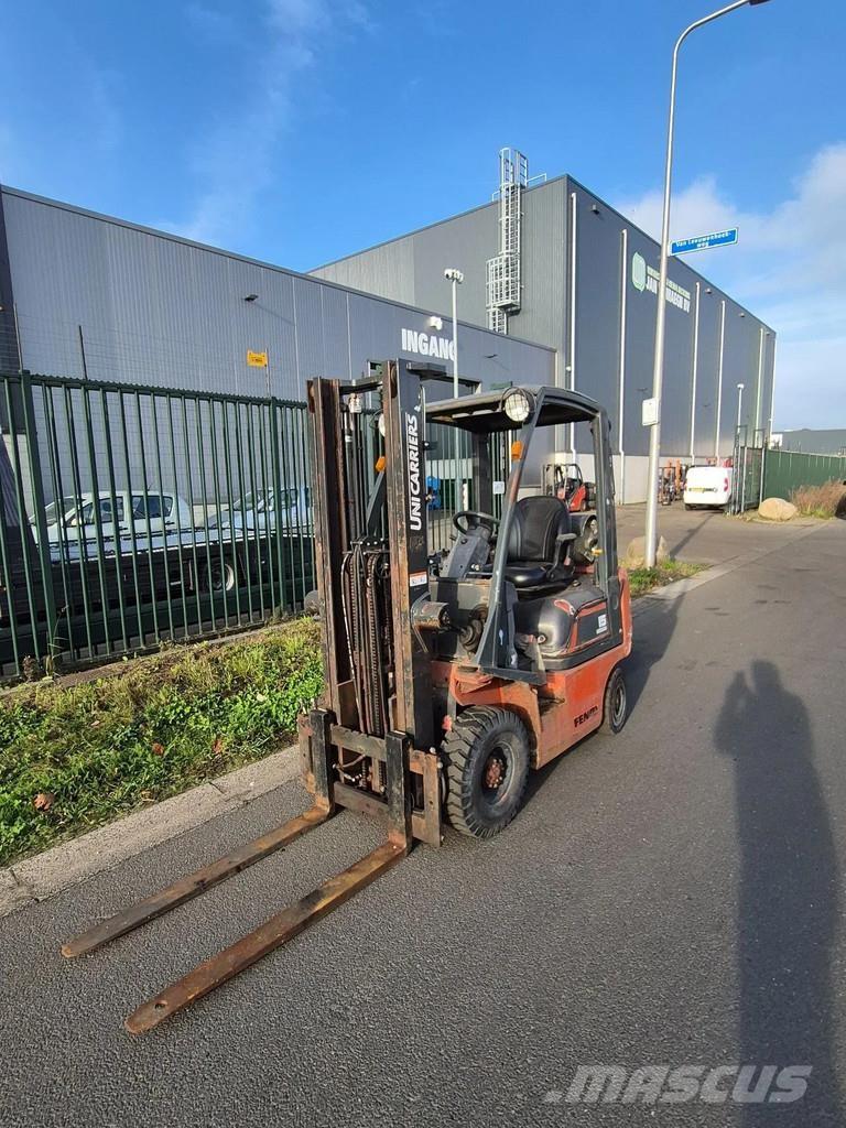 Nissan pd01a15po Газові навантажувачі