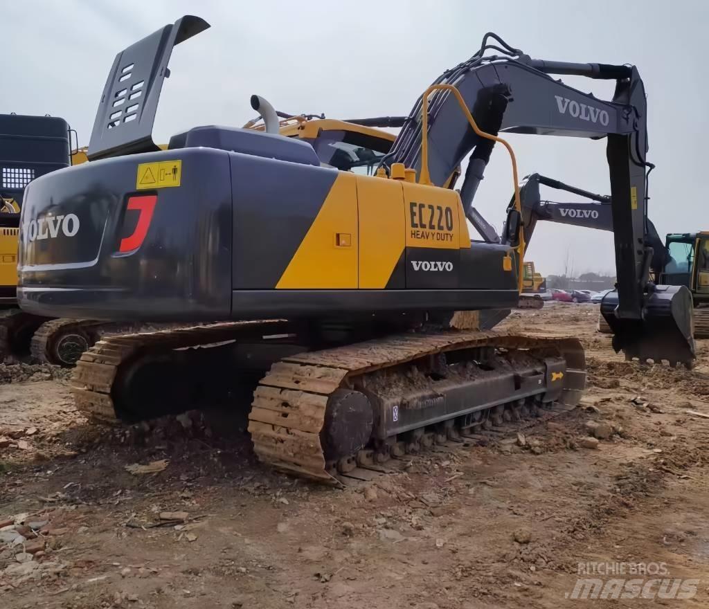 Volvo EC 220 Гусеничні екскаватори