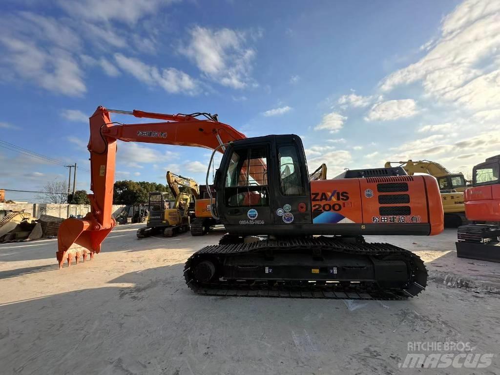 Hitachi ZX 200 Міні-екскаватори < 7т