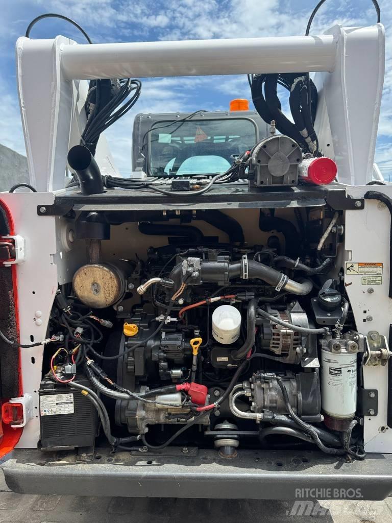Bobcat T 740 Міні-навантажувачі