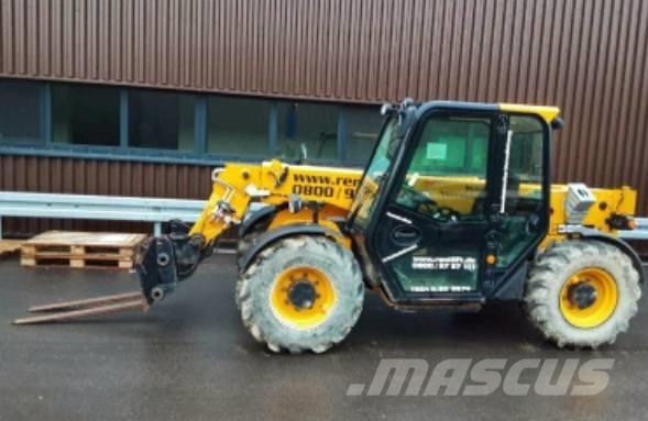 JCB 525-60 Телескопічні навантажувачі
