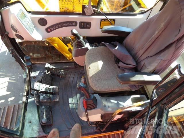 JCB JS 130 Гусеничні екскаватори
