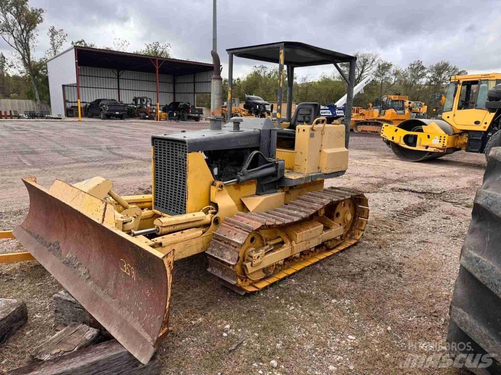 Komatsu D 21 P-5 Гусеничні бульдозери