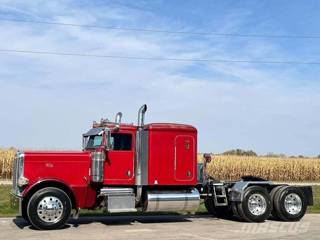 Peterbilt 389 Тягачі