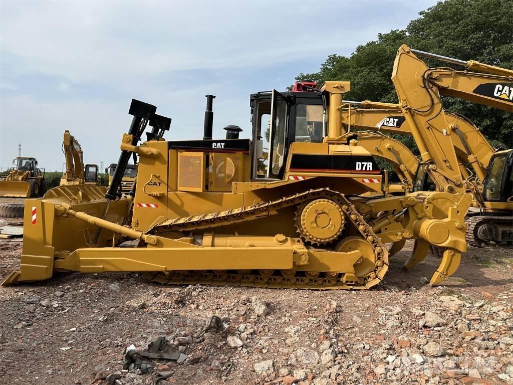 CAT D 7 R Гусеничні бульдозери