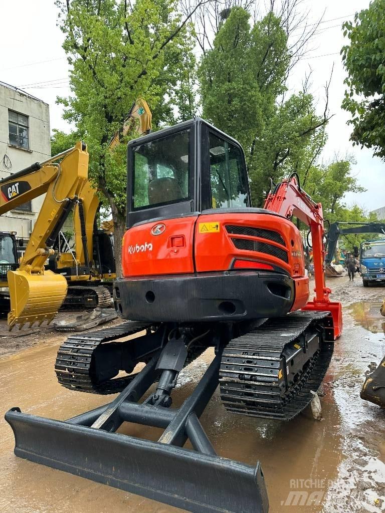 Kubota KX 155 Гусеничні екскаватори