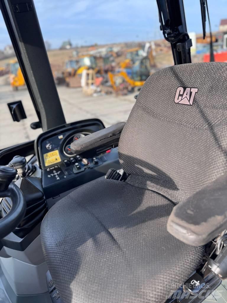 CAT 428 E Екскаватори-навантажувачі