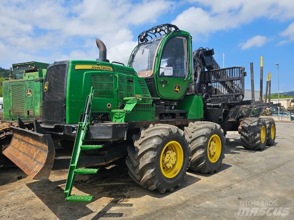 John Deere 1910G Форвардери