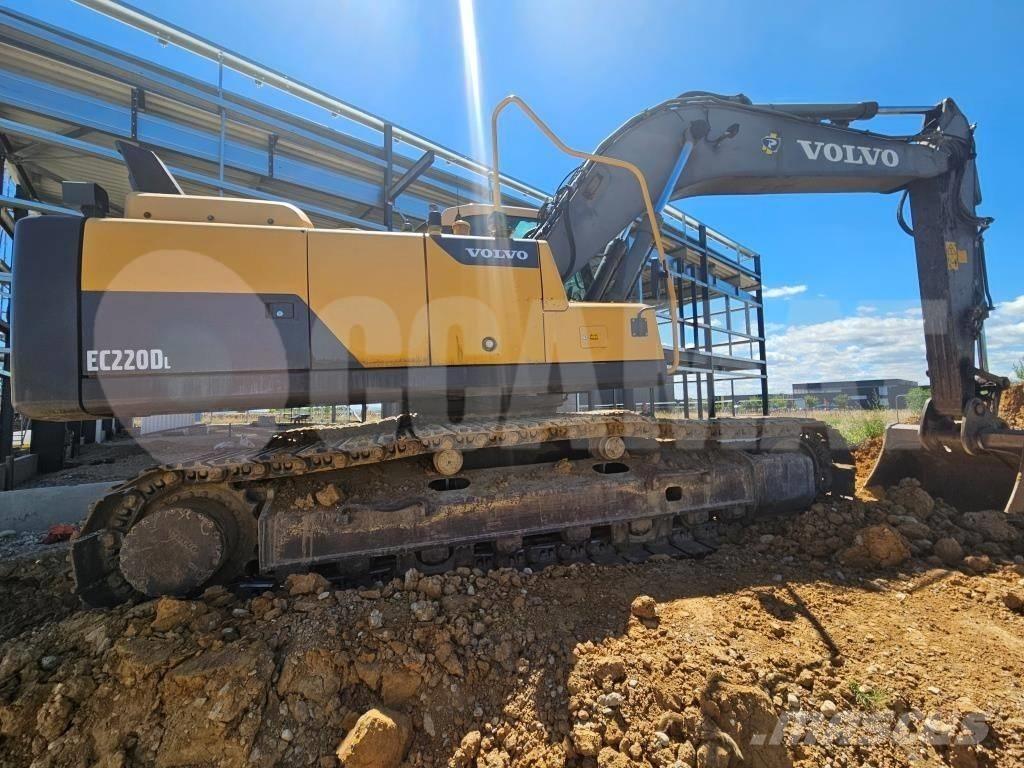 Volvo EC 220 DL Гусеничні екскаватори