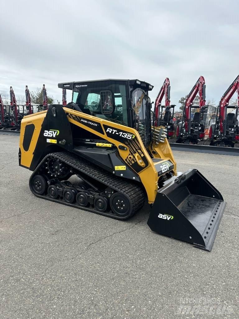 ASV RT135 Міні-навантажувачі