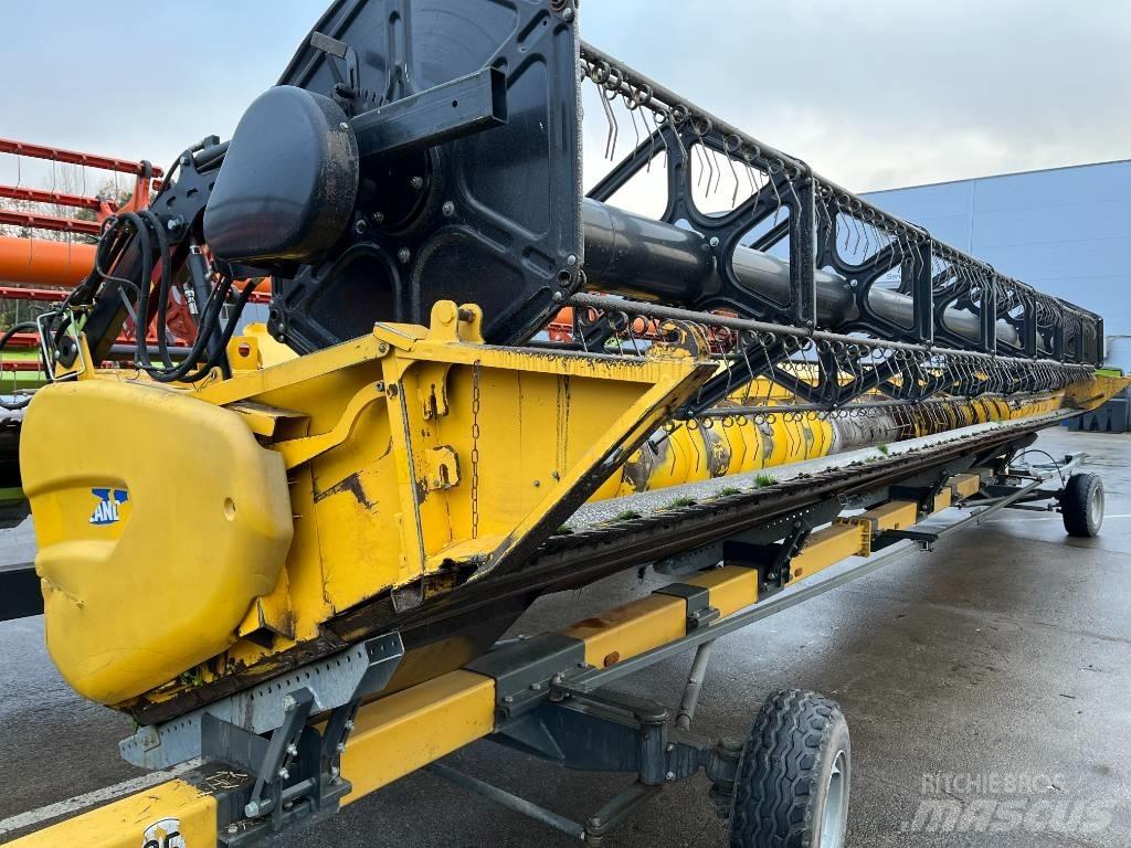 New Holland CR 9.90 Зернозбиральні комбайни