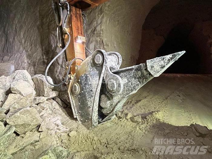 Liebherr R956HD Спеціальні екскаватори