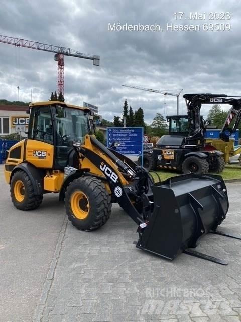 JCB 409 Фронтальні навантажувачі