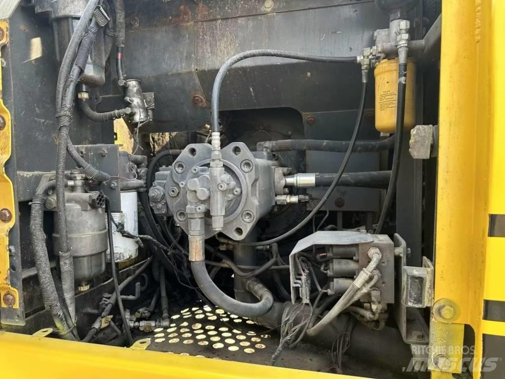 Sumitomo SH200-5 Гусеничні екскаватори