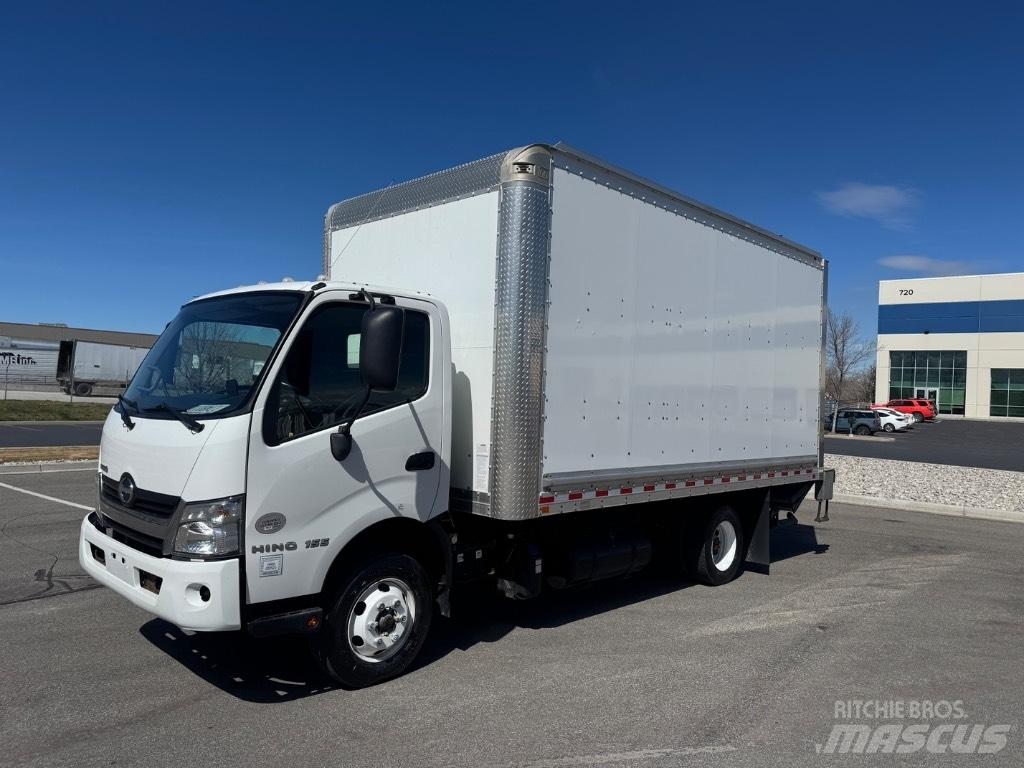 Hino 155 Панельні фургони