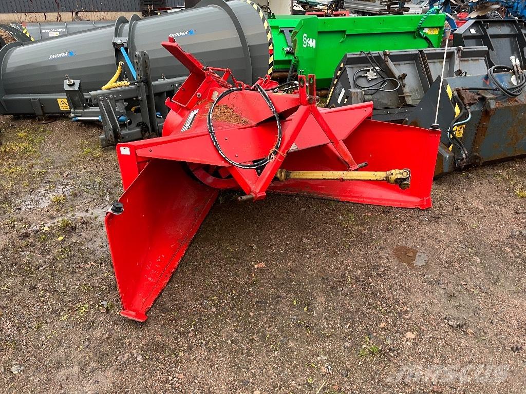 Esko 225 Снігомітли