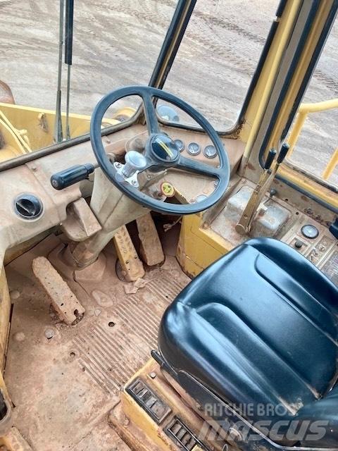 CAT 950 B Фронтальні навантажувачі