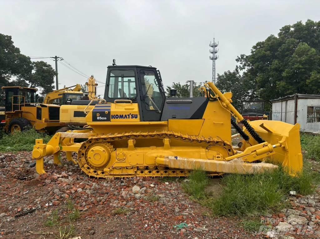 Komatsu D 85 E-12 Гусеничні бульдозери