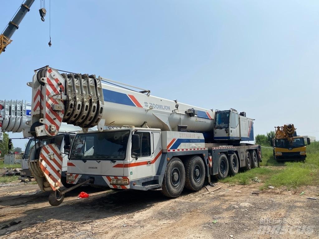 Zoomlion QAY220V автокрани