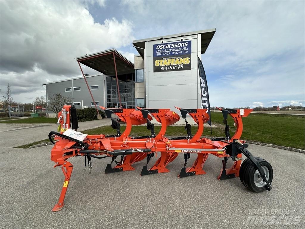 Kubota RM2005V Реверсивні плуги