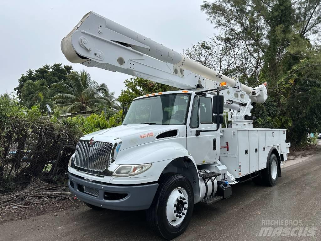 International 4300 Автовишки на базі вантажівки