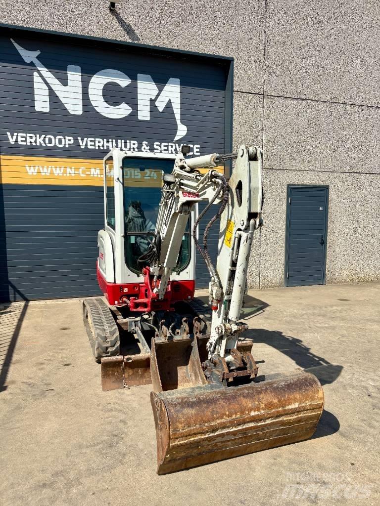 Takeuchi TB 225 Міні-екскаватори < 7т