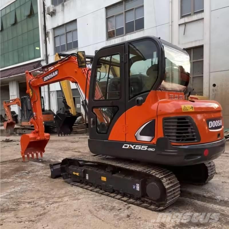 Doosan DX55-9C Міні-екскаватори < 7т